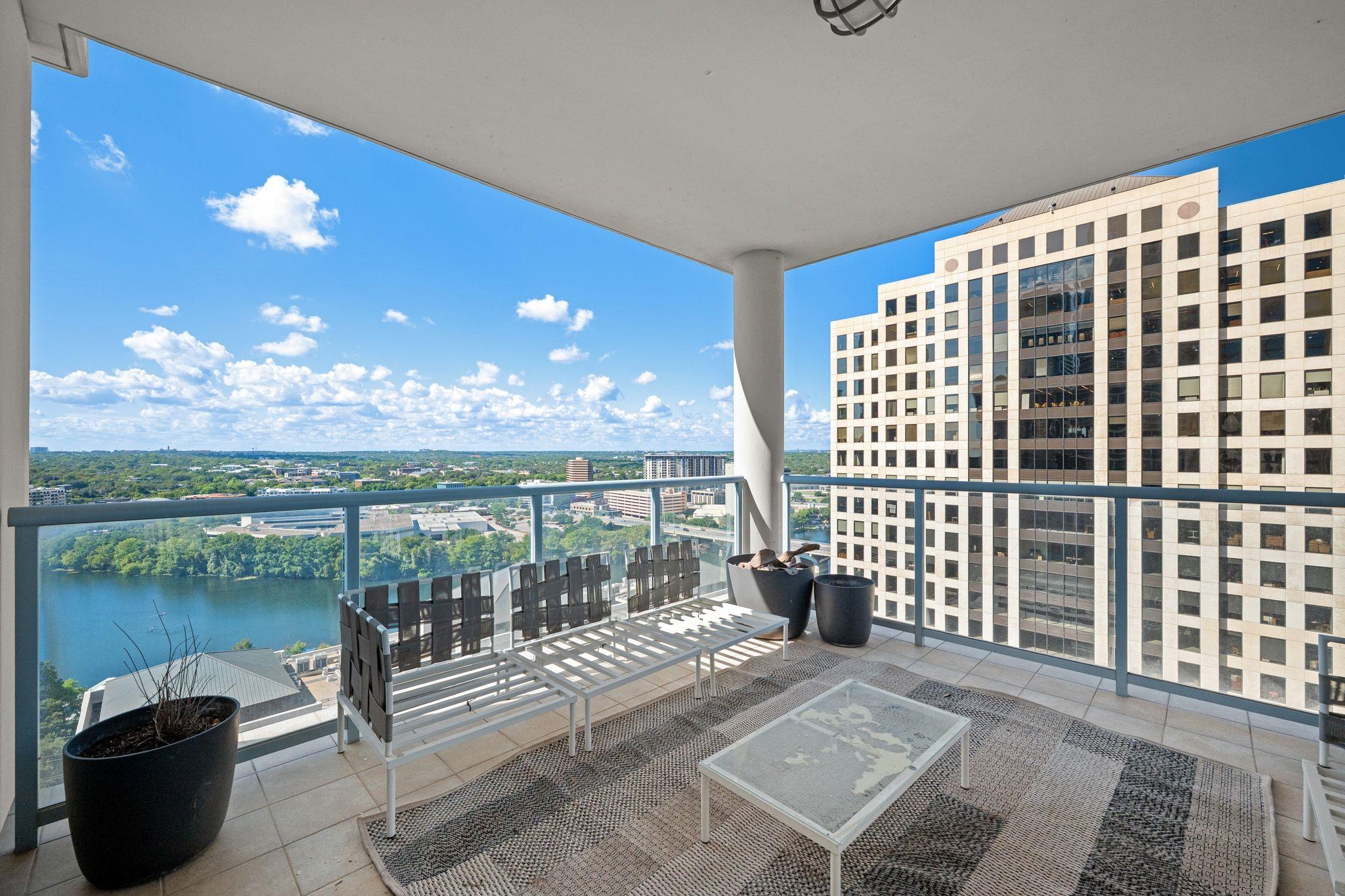 98 San Jacinto BLVD # 1701