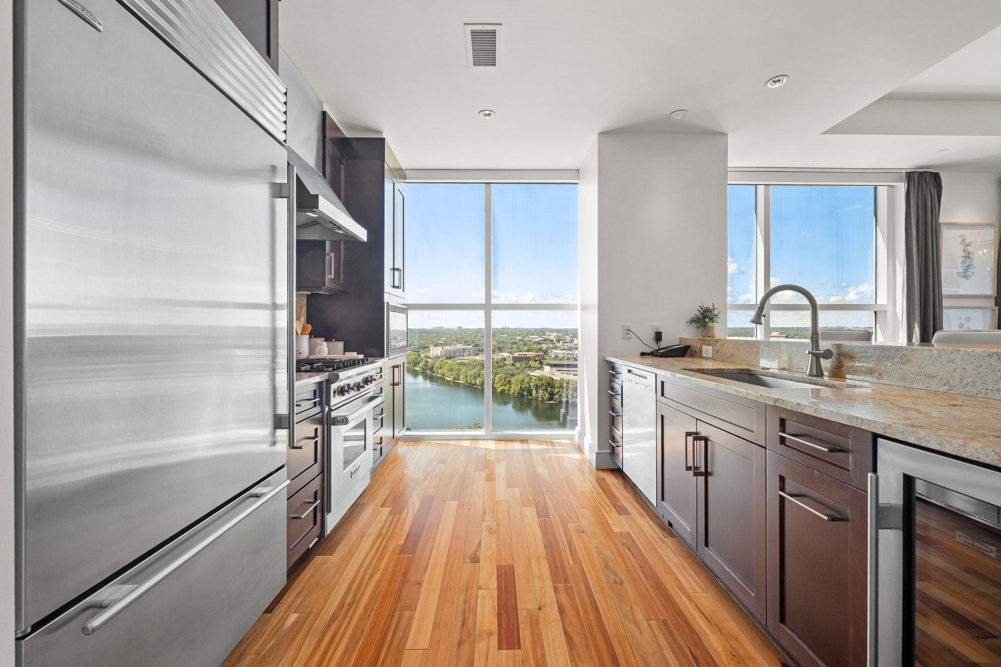 98 San Jacinto BLVD # 1701