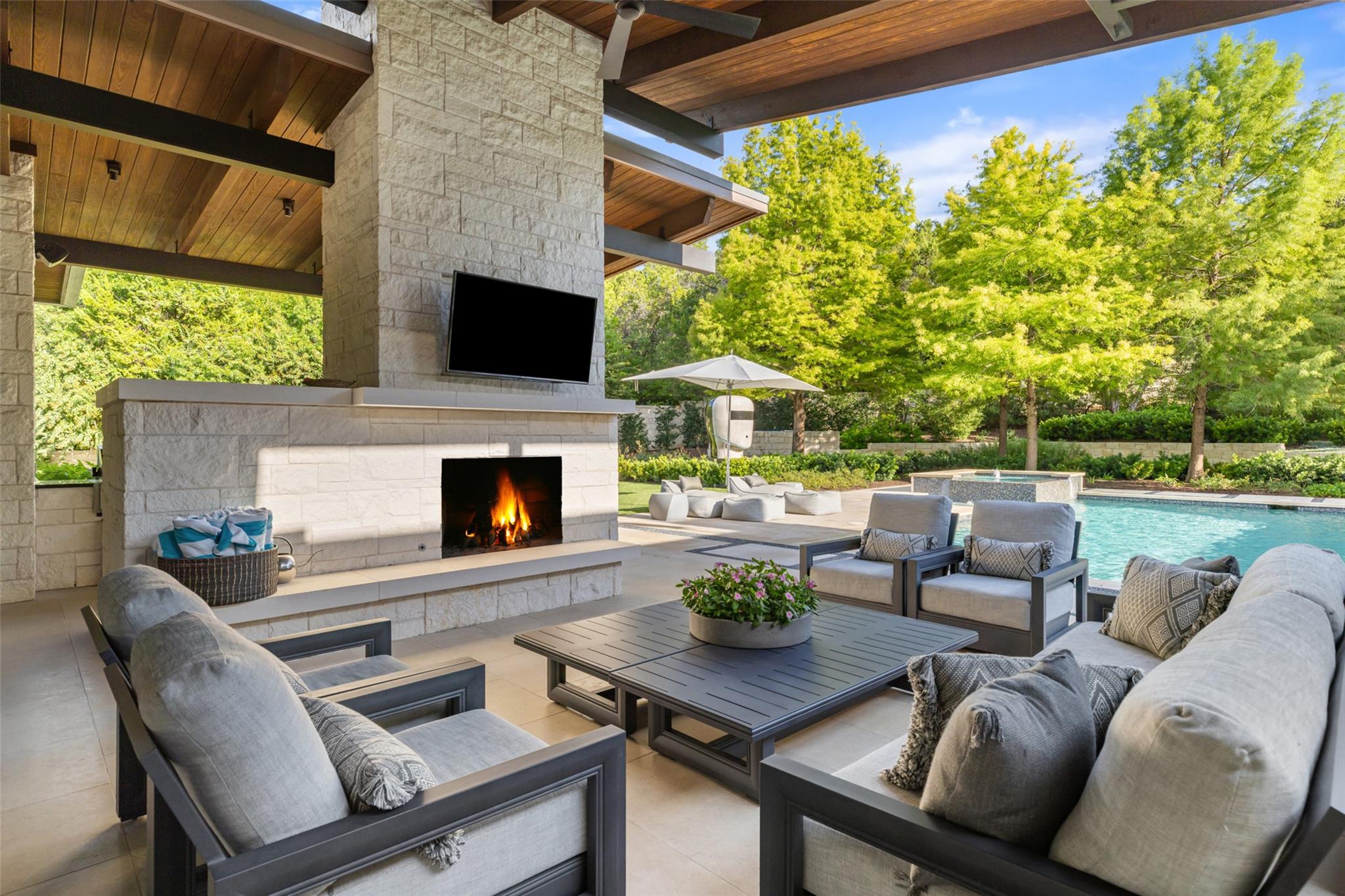 2001 Cueva De Oro CV