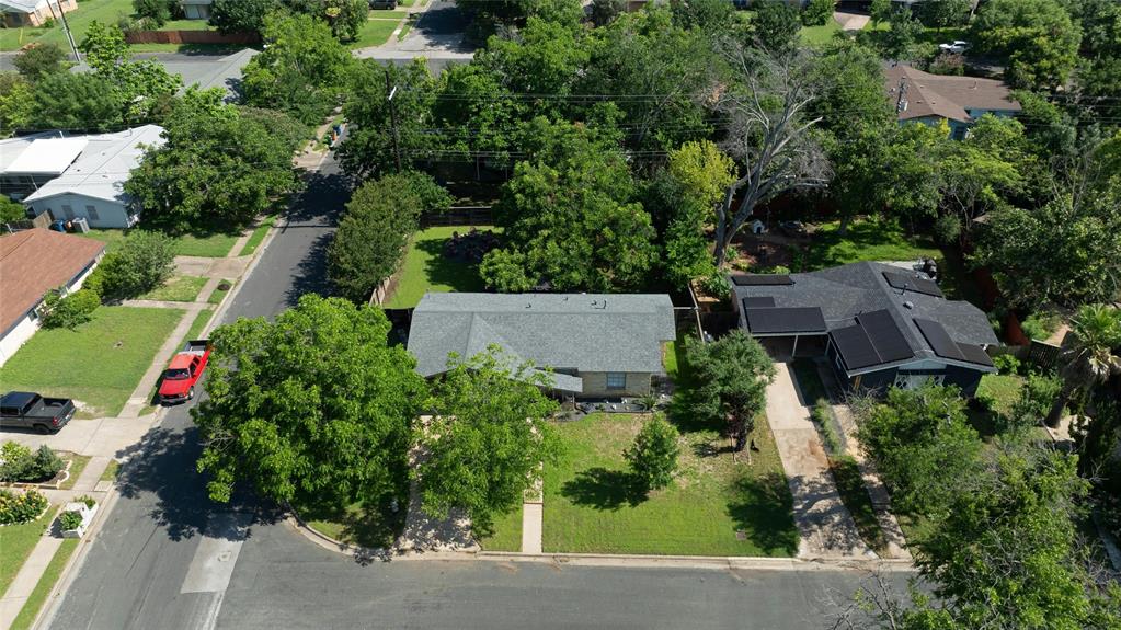 2100 Bristol DR