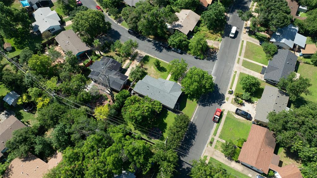 2100 Bristol DR