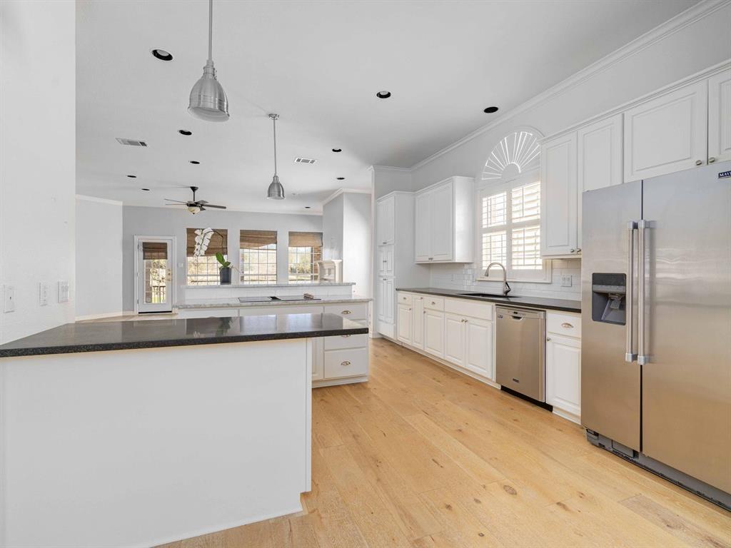 6007 Messenger Stake