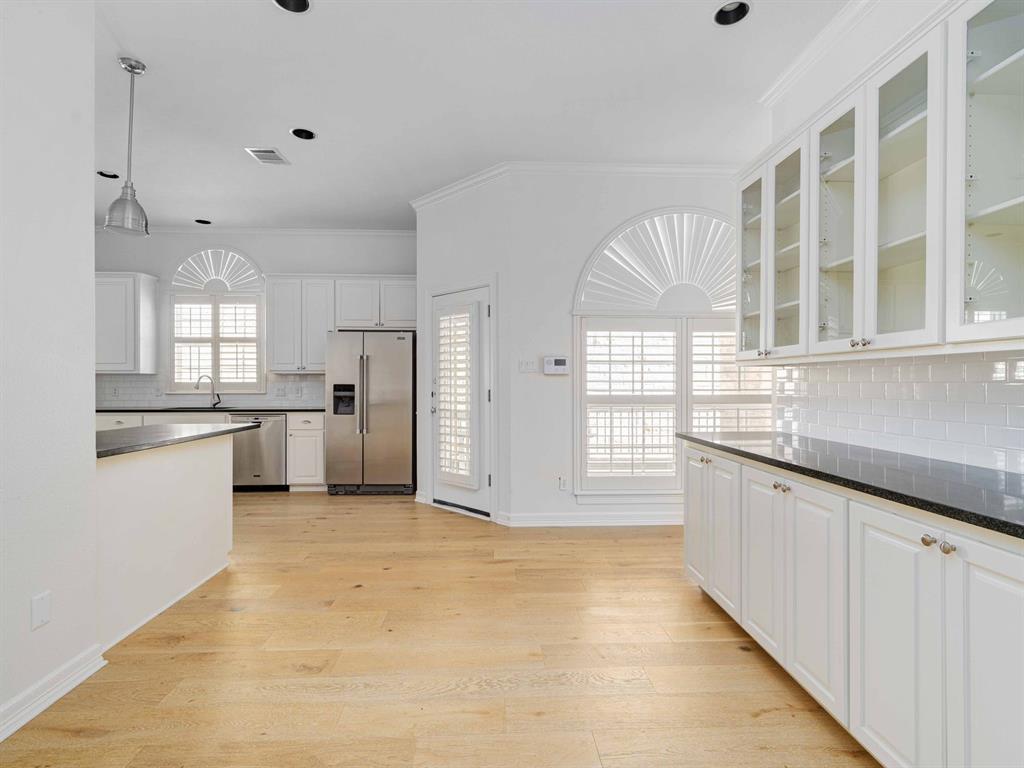 6007 Messenger Stake