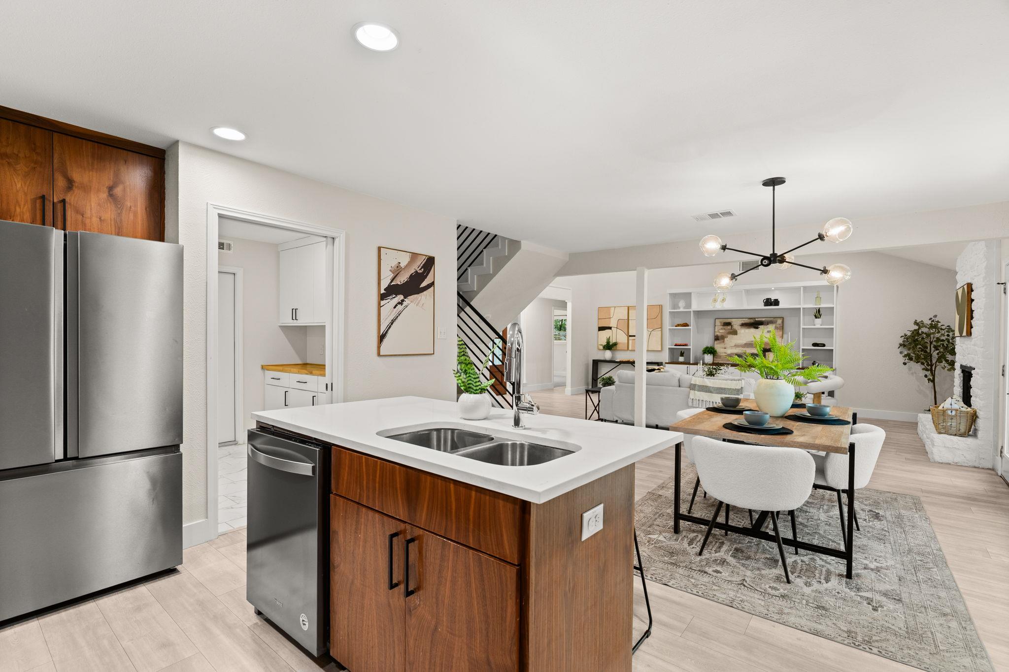 4819 Trail Crest CIR