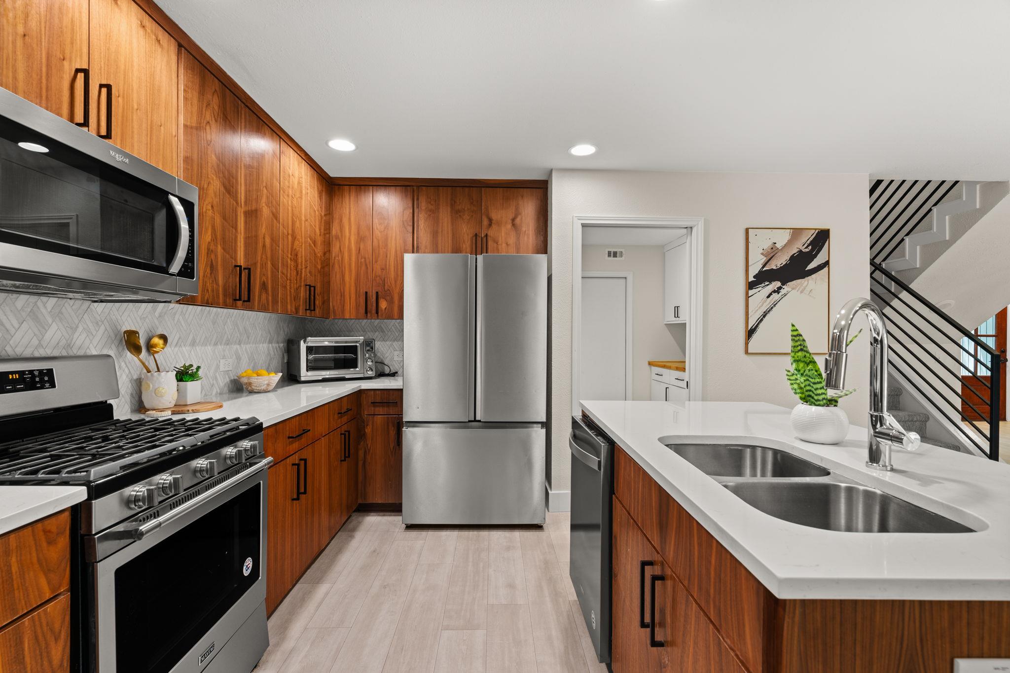 4819 Trail Crest CIR
