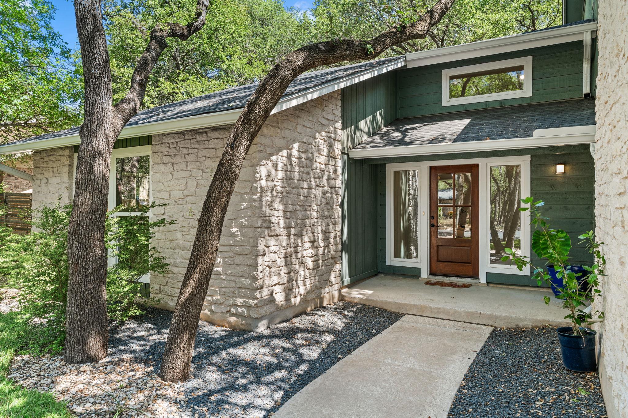 4819 Trail Crest CIR
