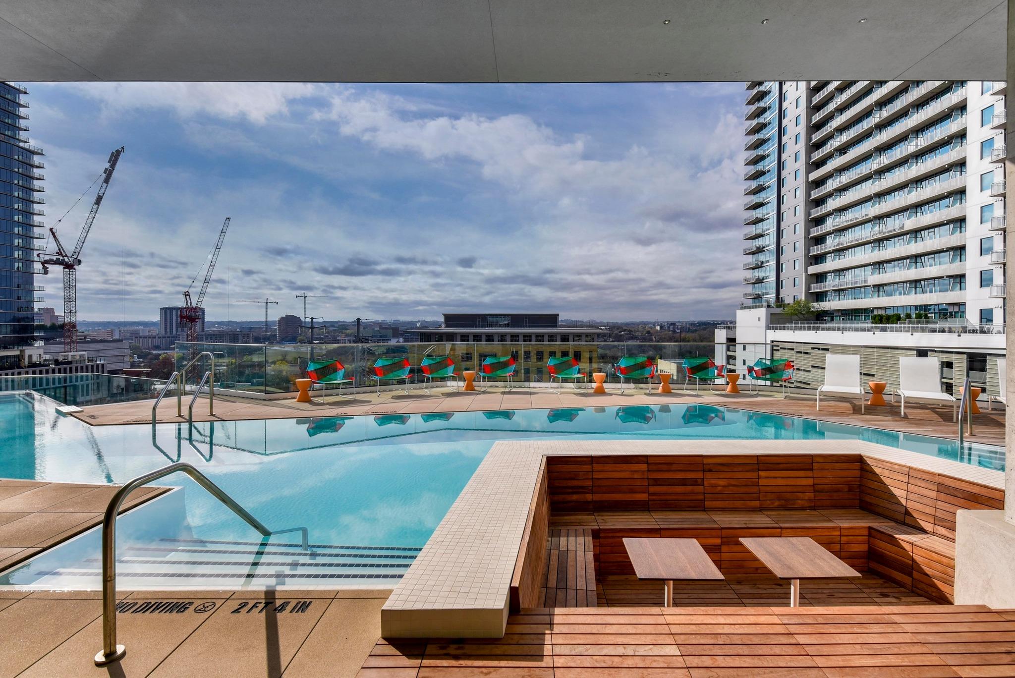 301 West Ave # 3806