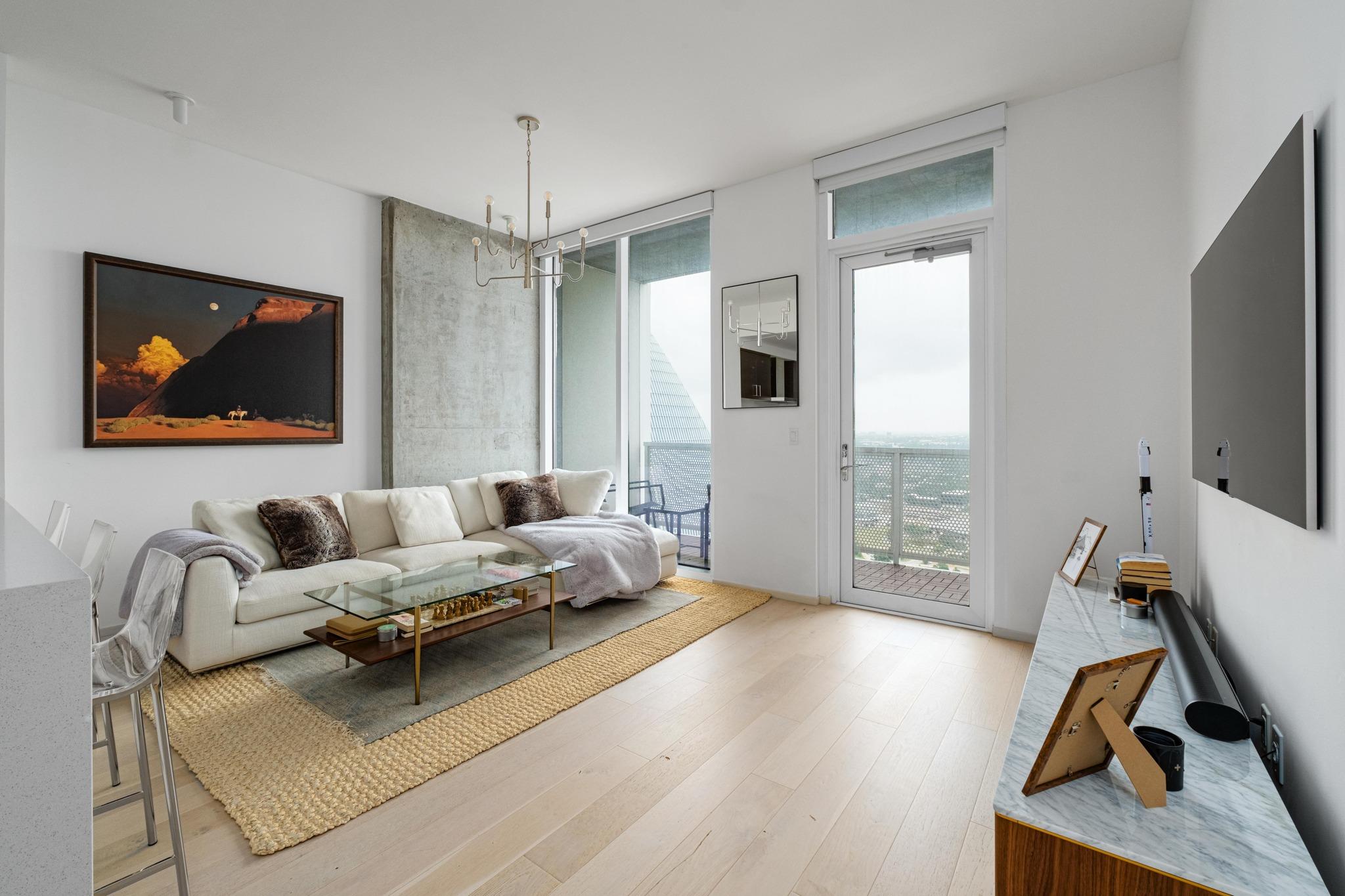 301 West Ave # 3806