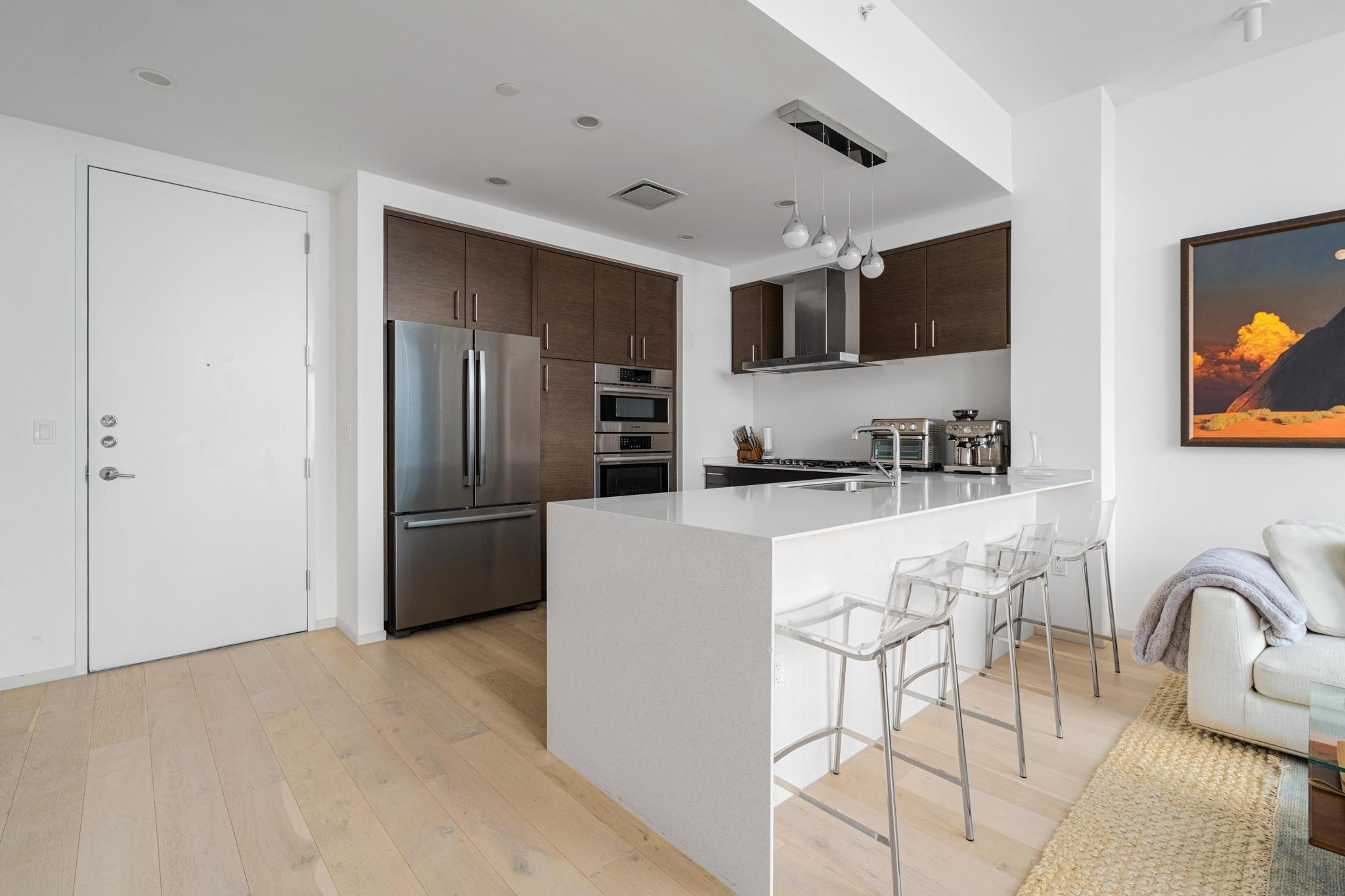 301 West Ave # 3806