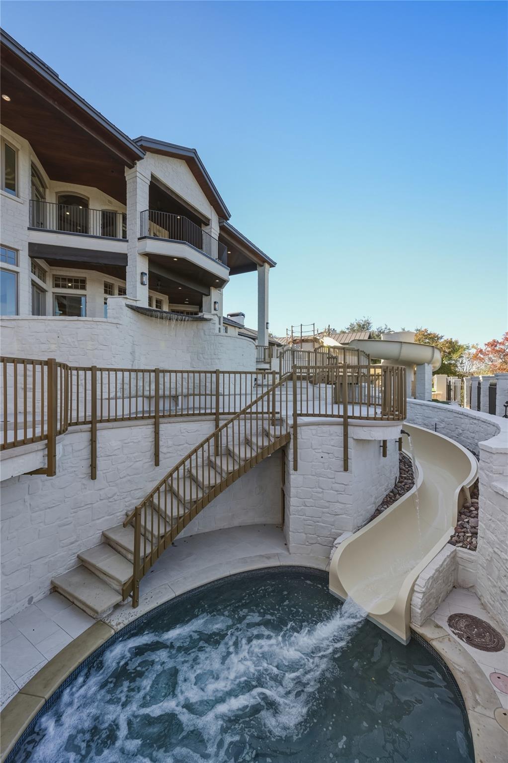 12006 Pleasant Panorama VW