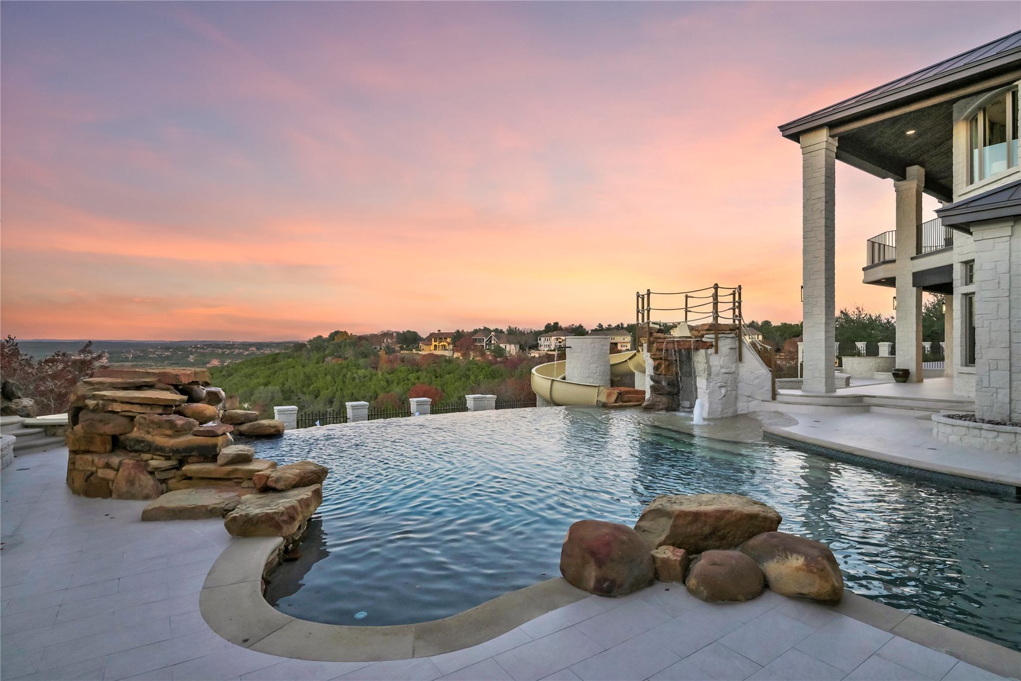 12006 Pleasant Panorama VW