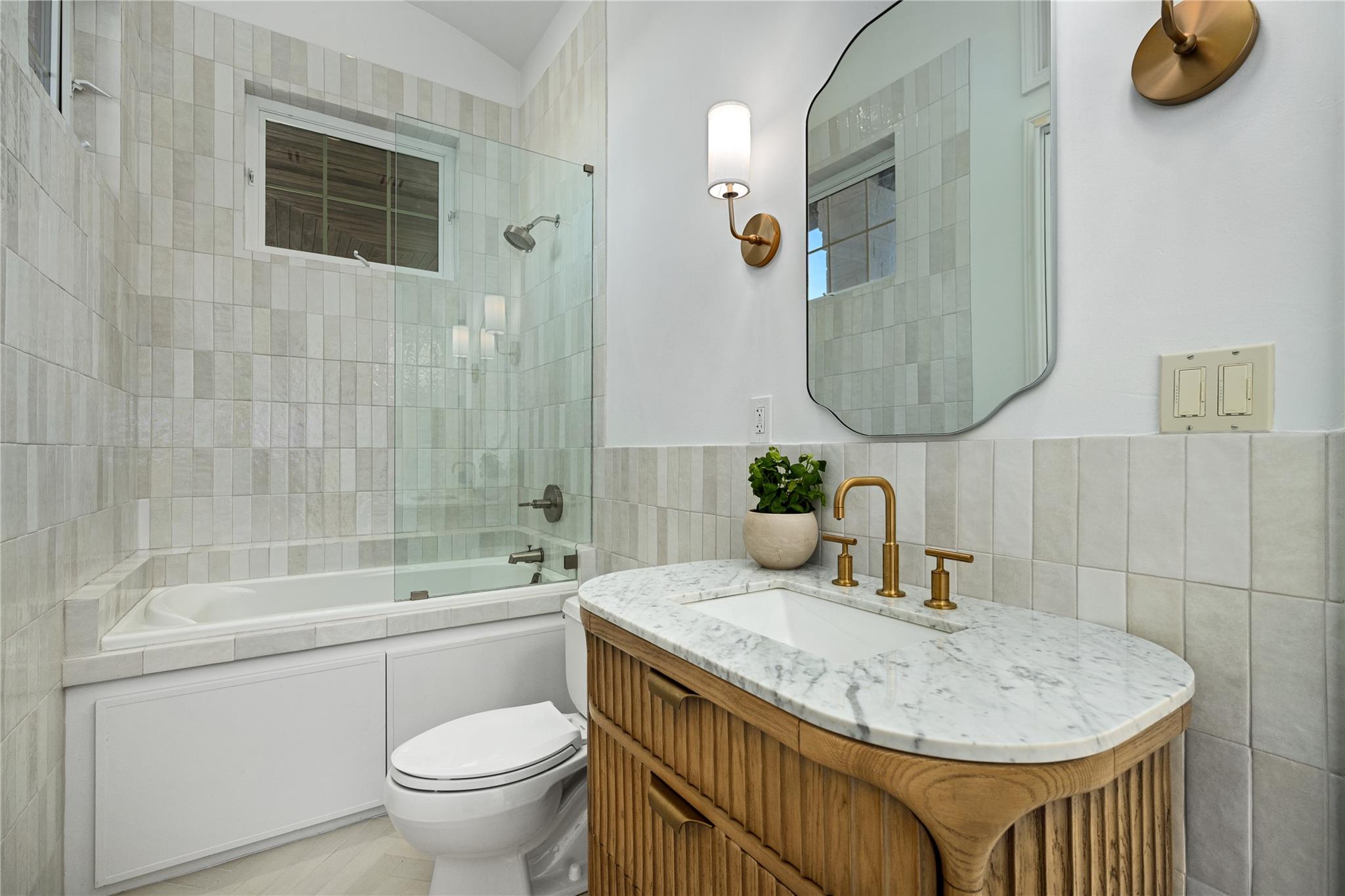 12006 Pleasant Panorama VW