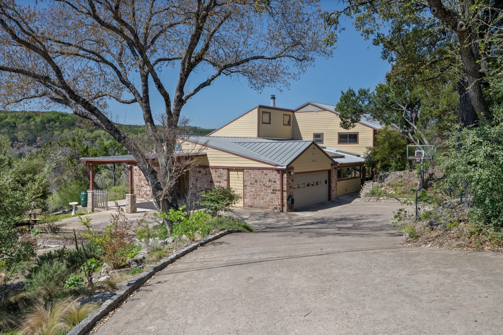 9106 Yucca Mountain RD