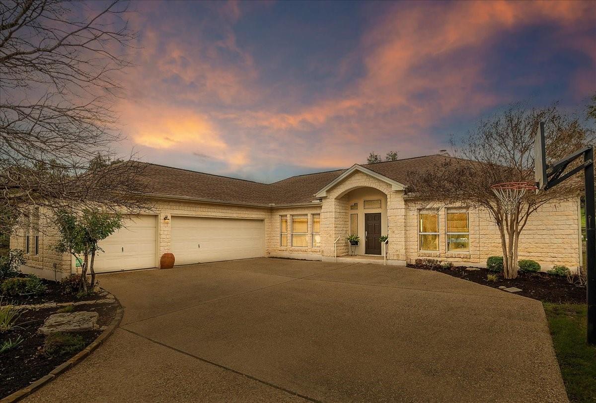 136 Clubhouse DR