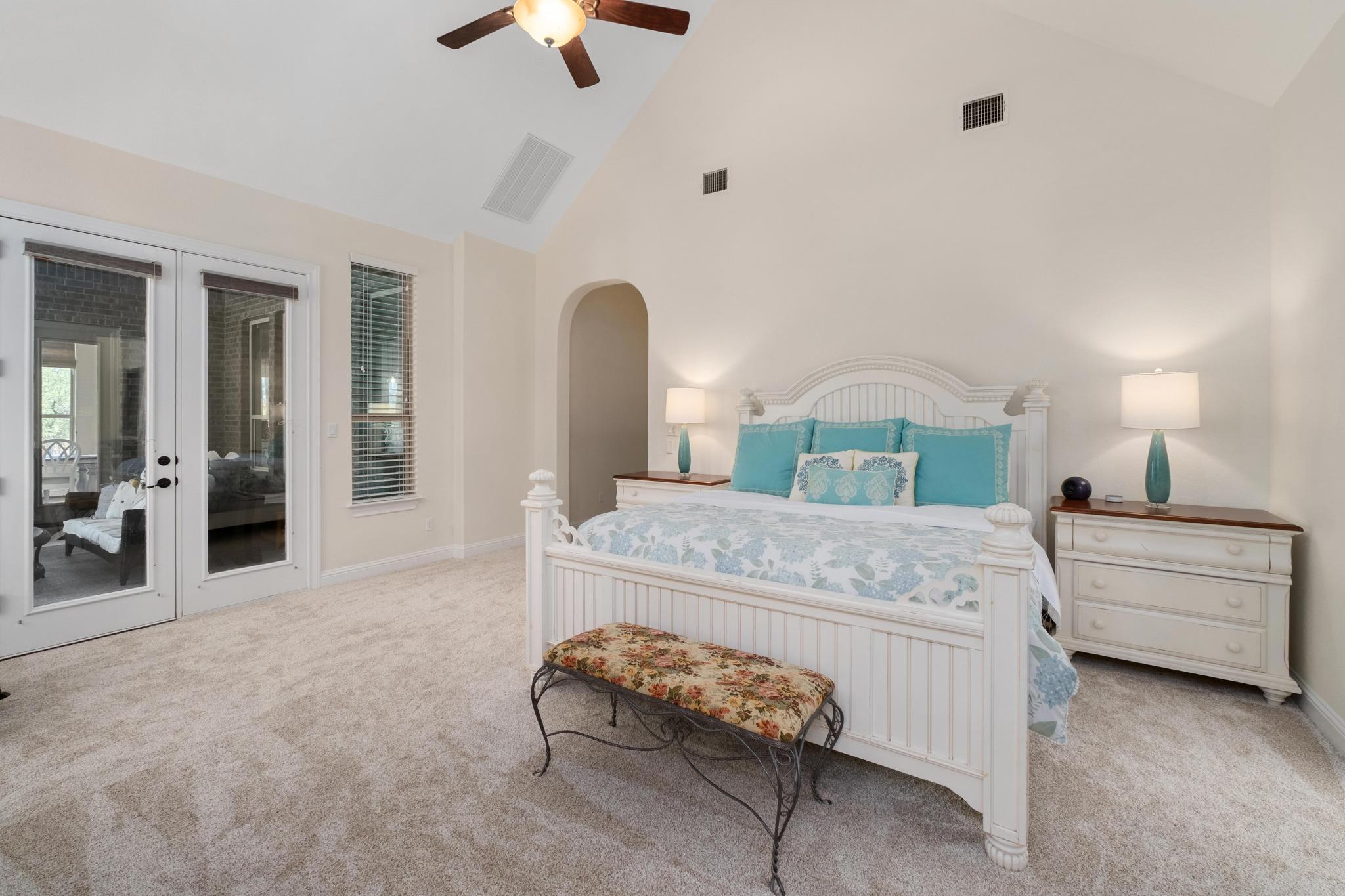 9400 STRATUS DR