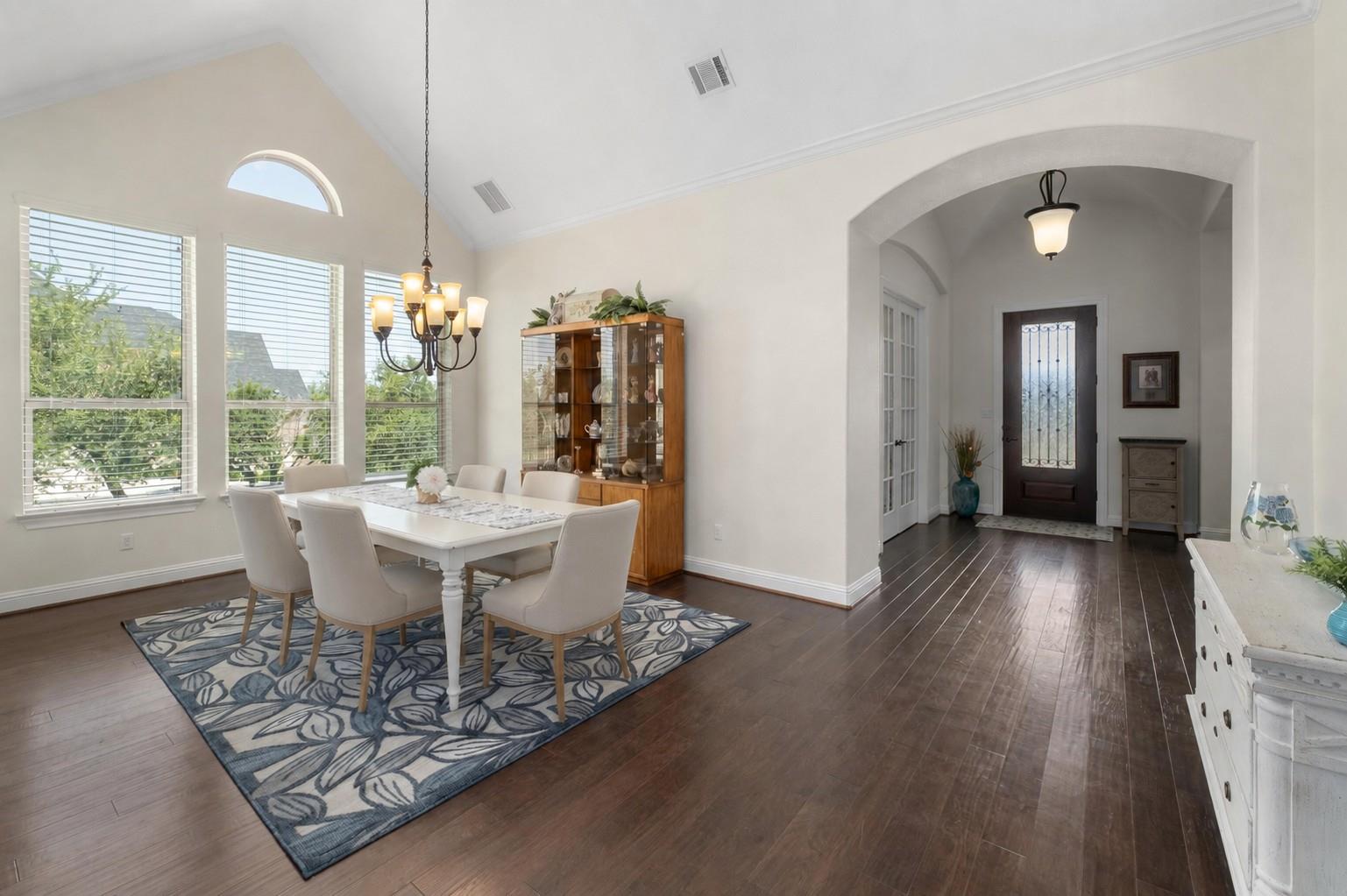 9400 STRATUS DR