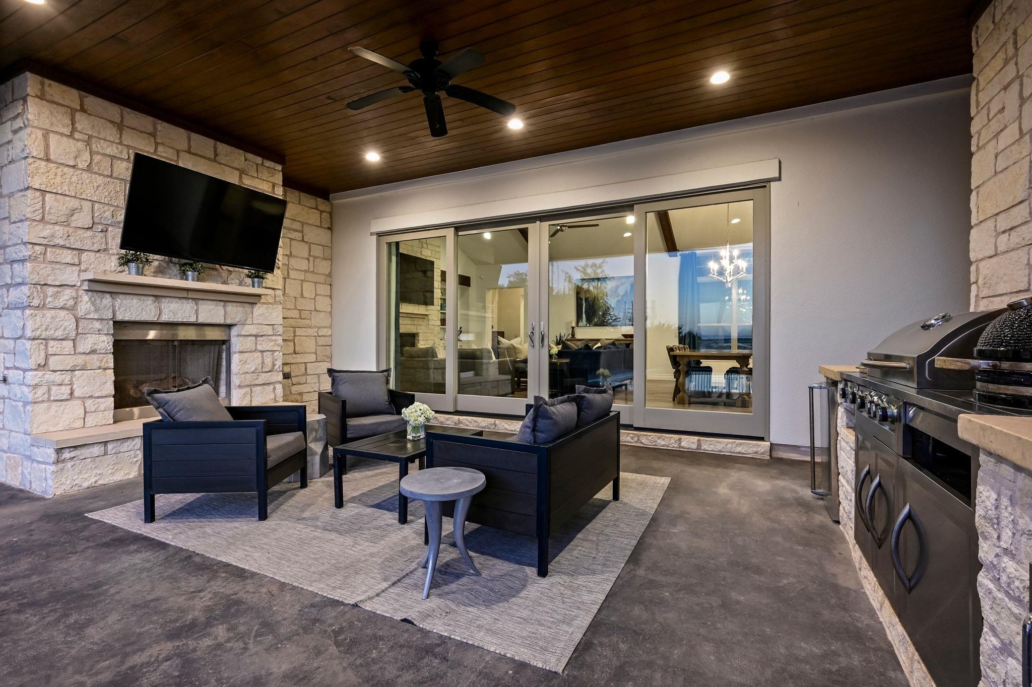 124 Carefree CIR # B