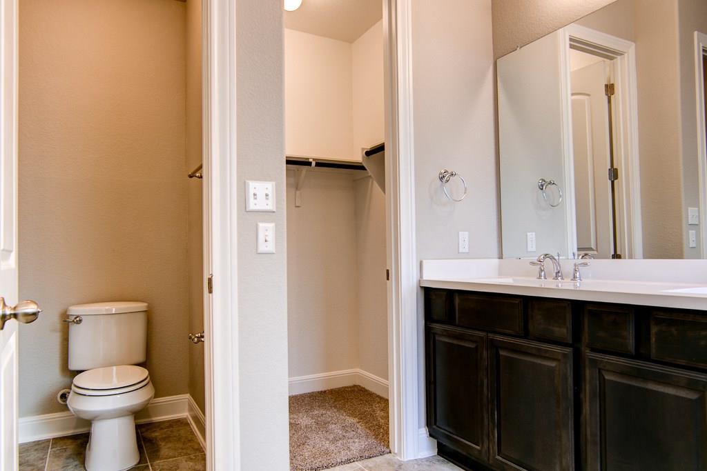 2748 Enza CT