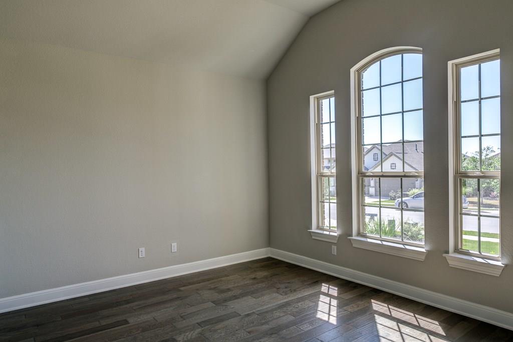 2748 Enza CT
