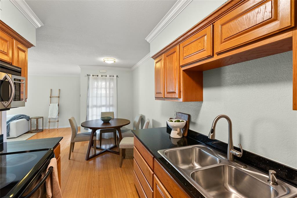 900 S Lamar BLVD # 307