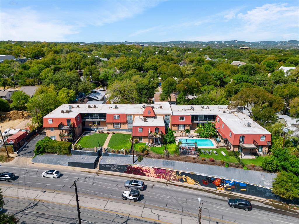 900 S Lamar BLVD # 307