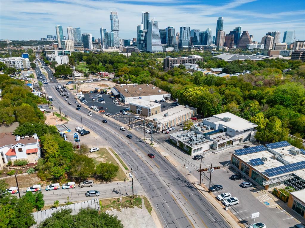 900 S Lamar BLVD # 307