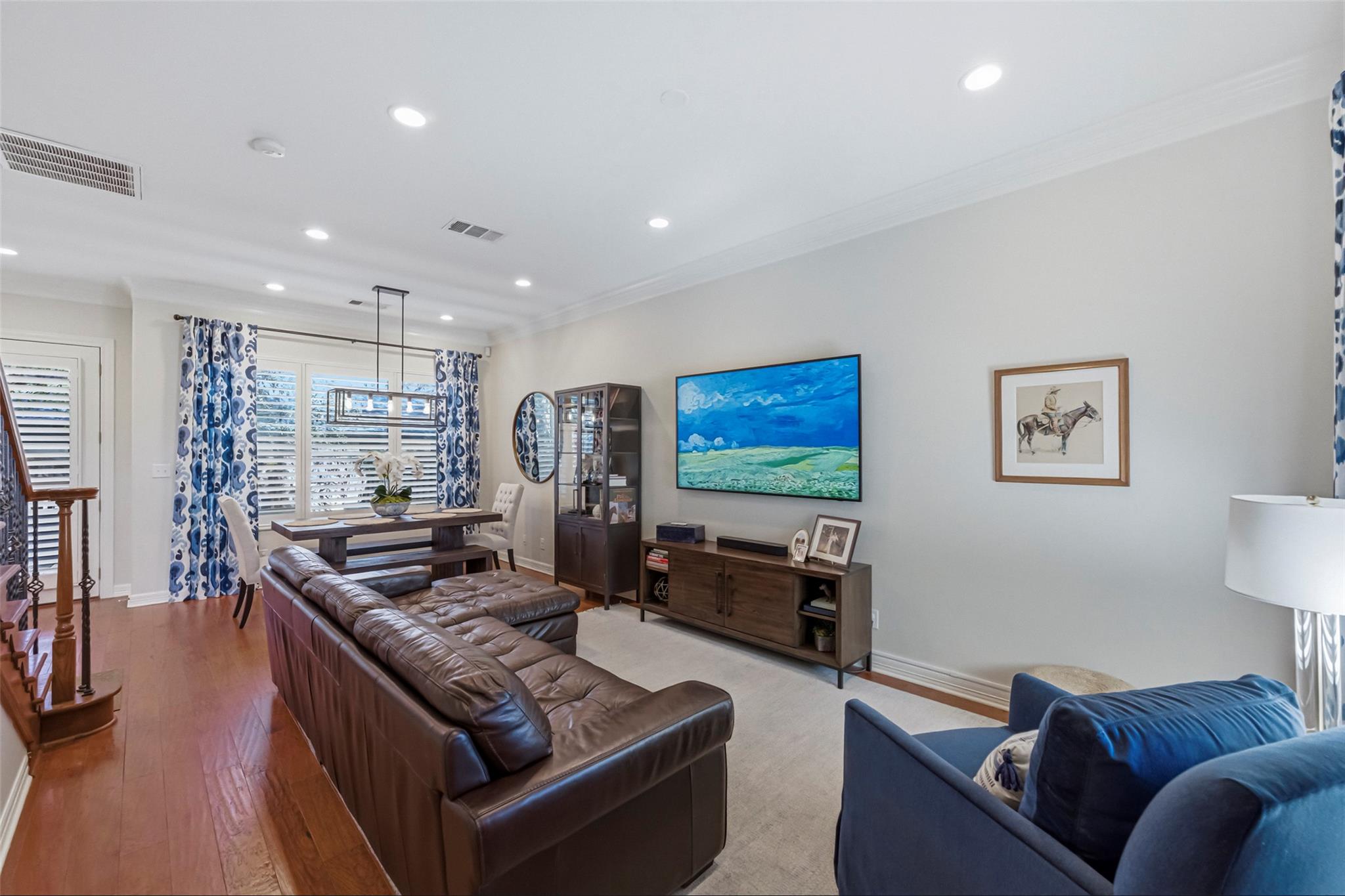 1621 Enfield RD Unit: E