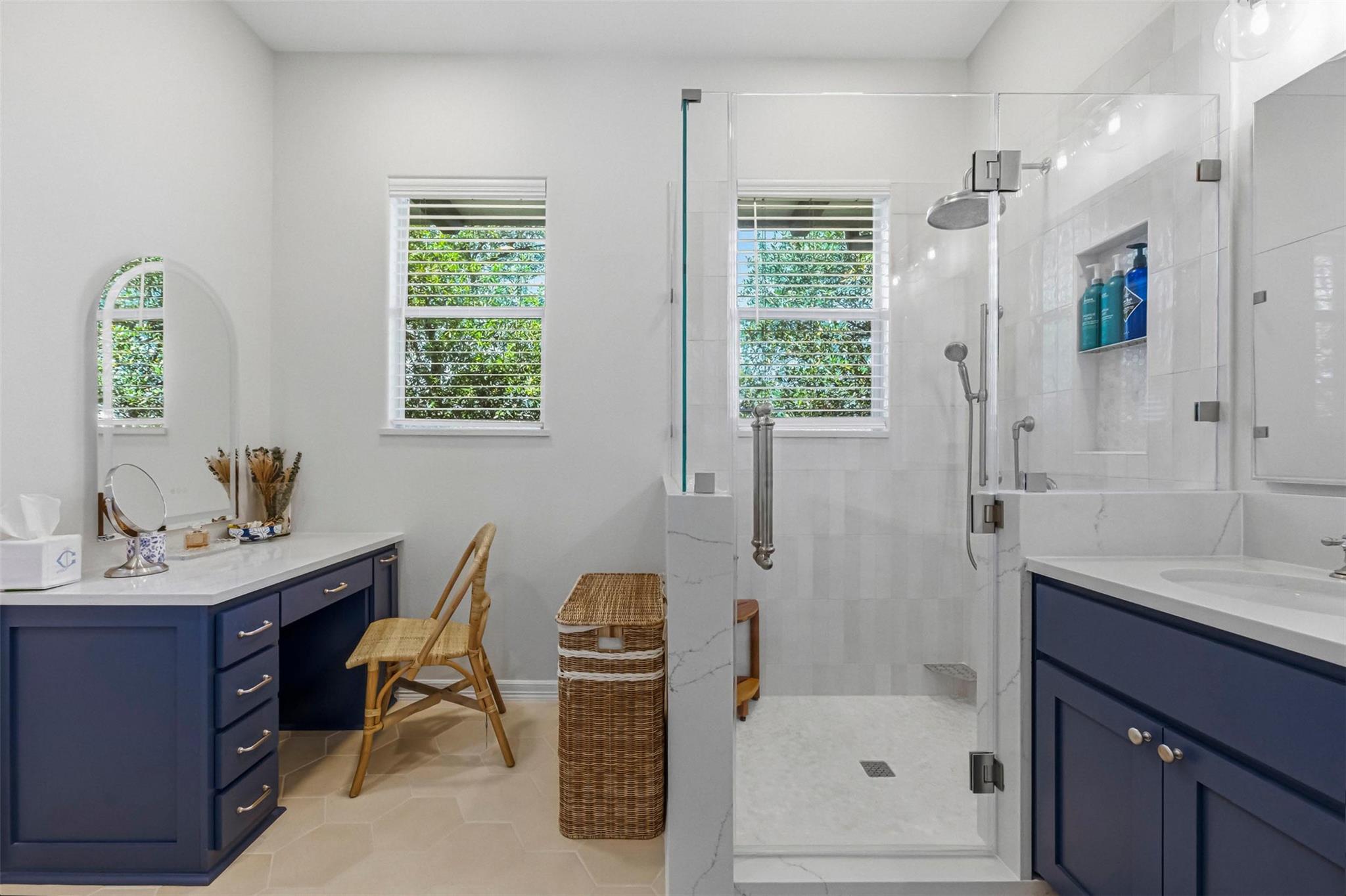 1621 Enfield RD Unit: E