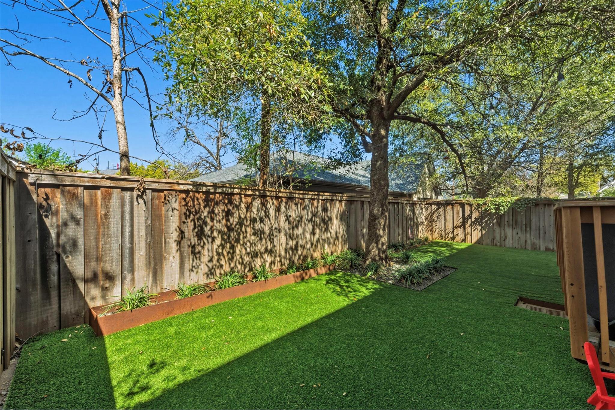 1621 Enfield RD Unit: E