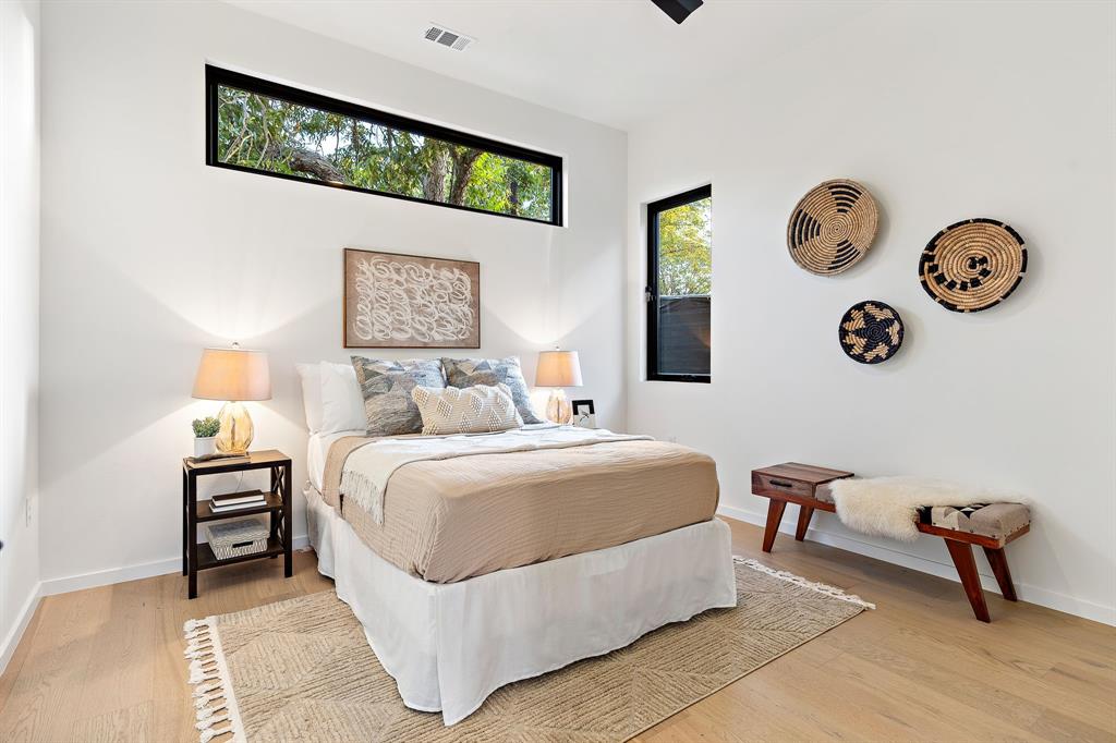 1606 Taylor Gaines DR