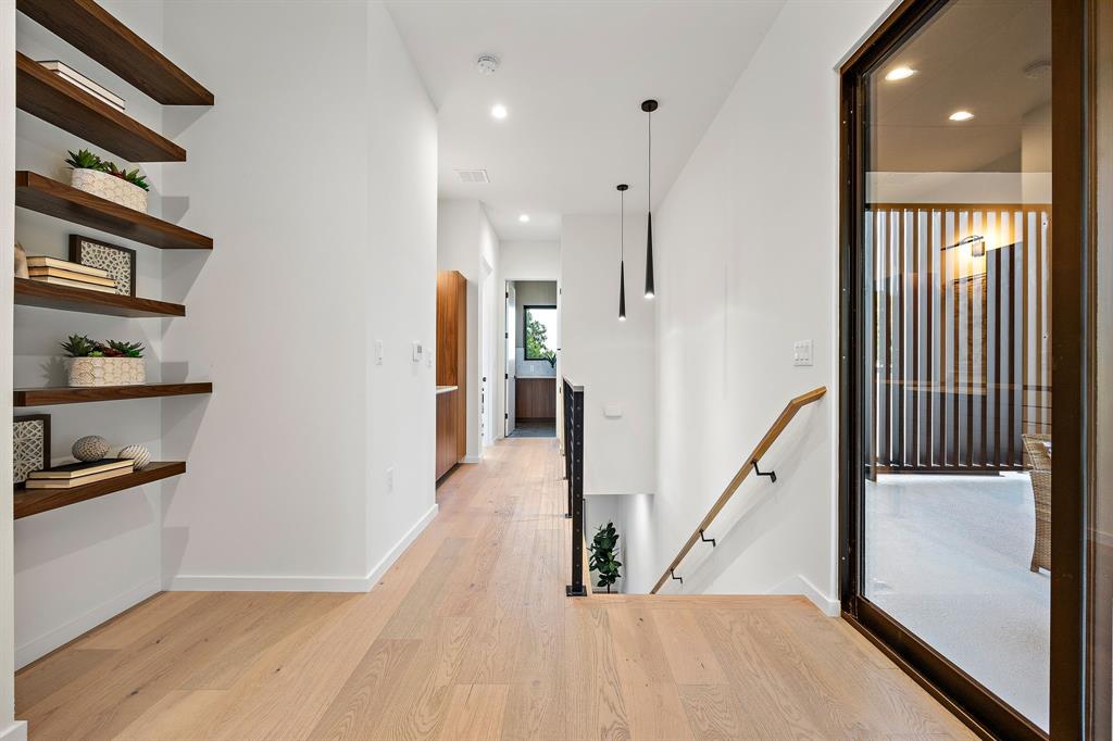 1606 Taylor Gaines DR