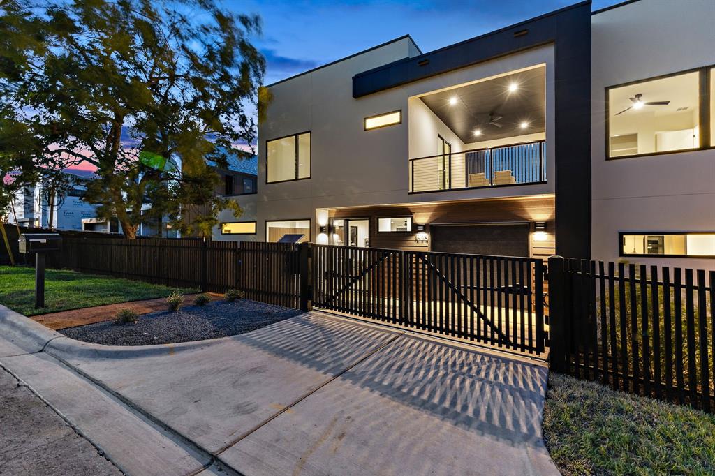 1606 Taylor Gaines DR