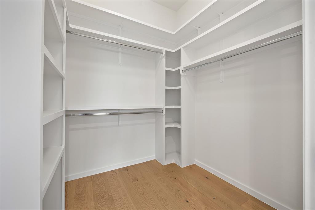 1606 Taylor Gaines DR