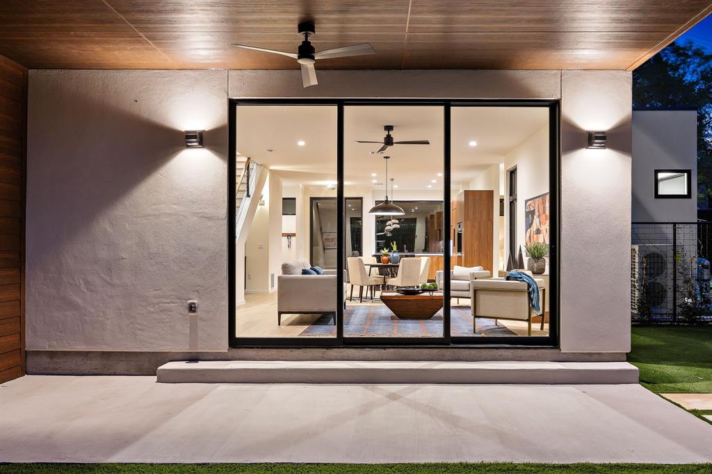 1606 Taylor Gaines DR