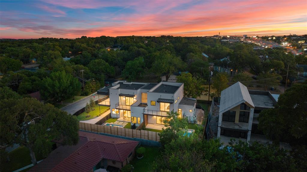 1606 Taylor Gaines DR