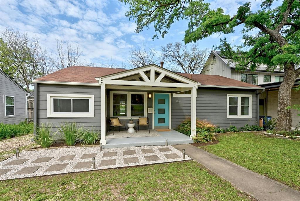 2104 Montclaire ST