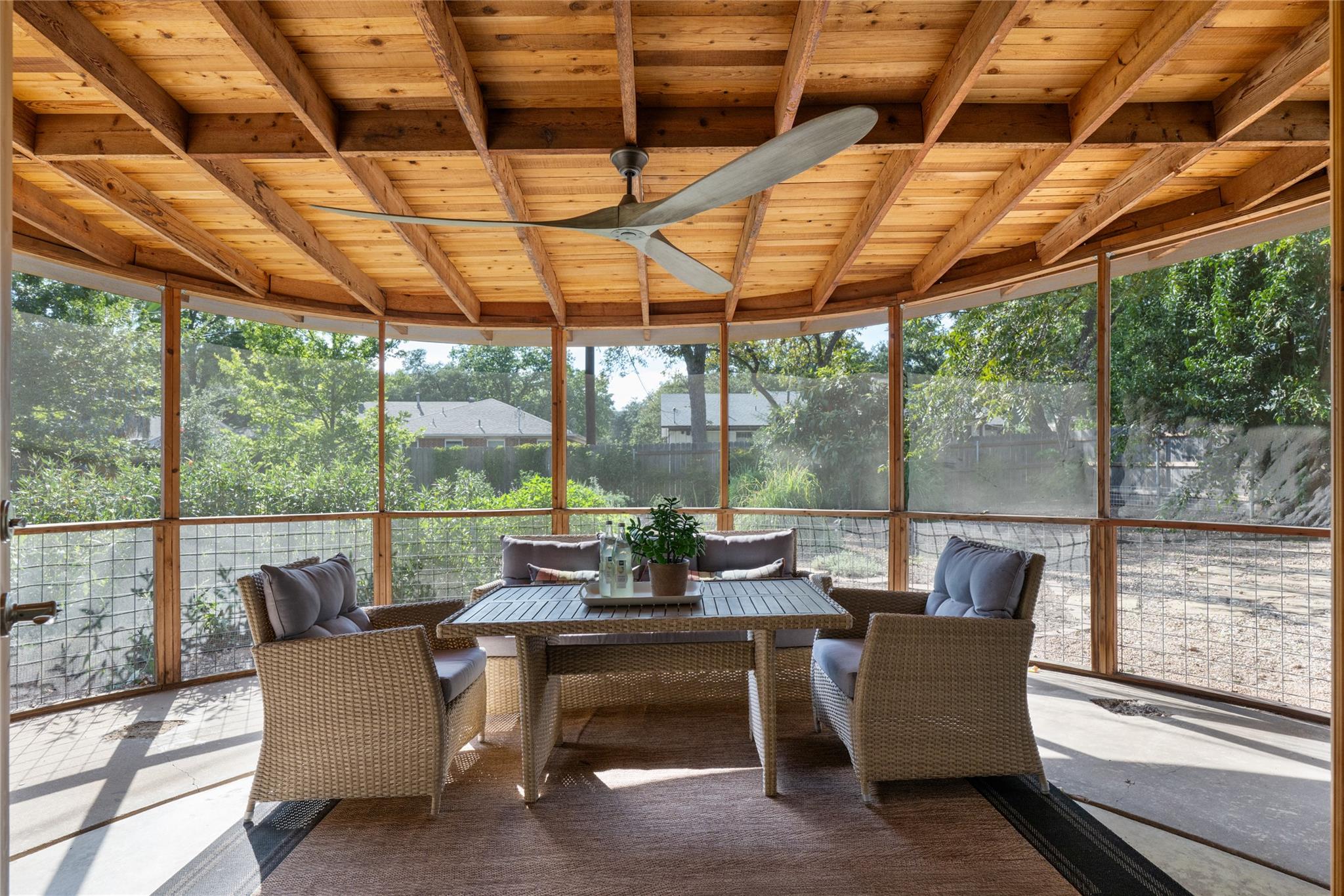 6812 Pioneer PL