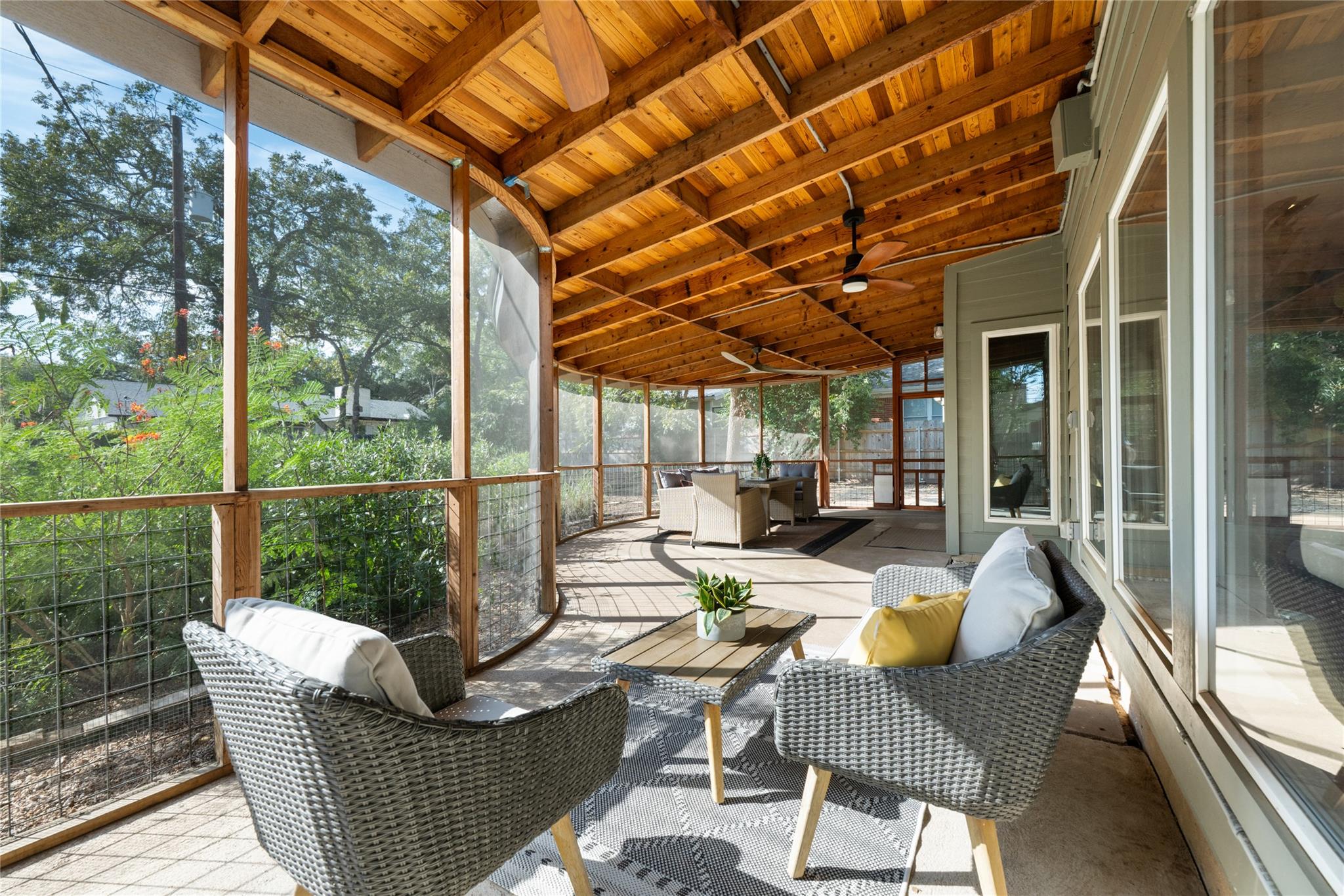 6812 Pioneer PL