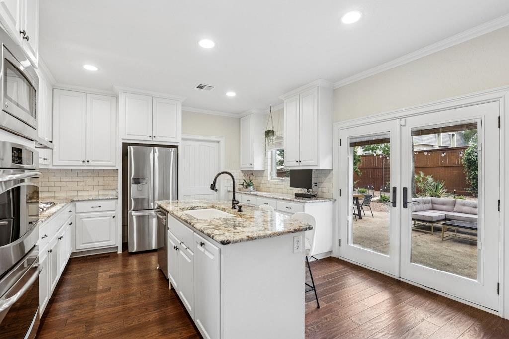 2307 Alta Vista Ave