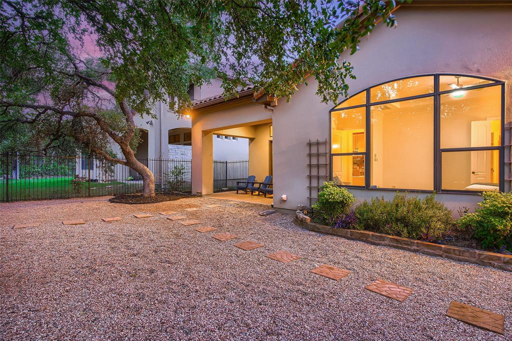 2325 Gilia DR