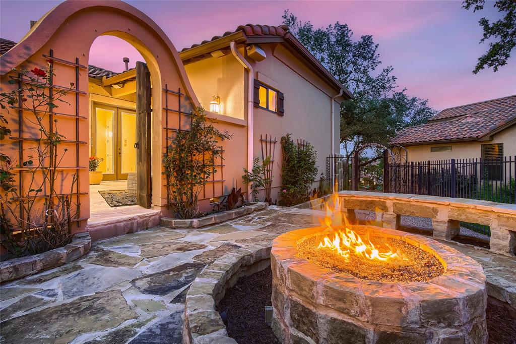 2325 Gilia DR