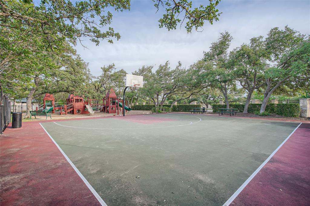 2325 Gilia DR