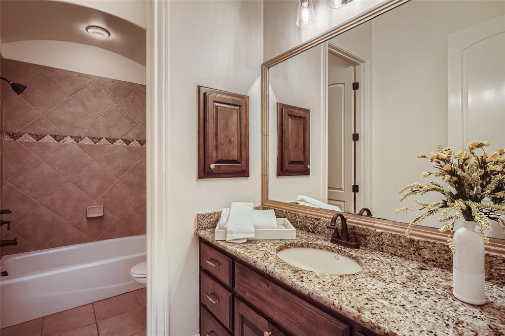 2325 Gilia DR