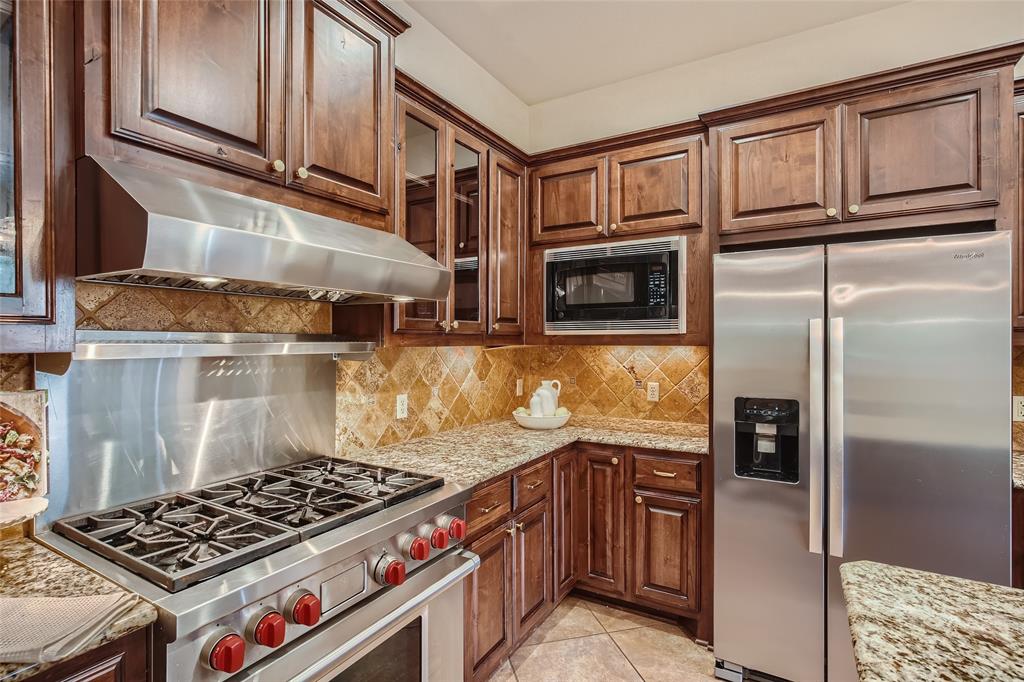 2325 Gilia DR