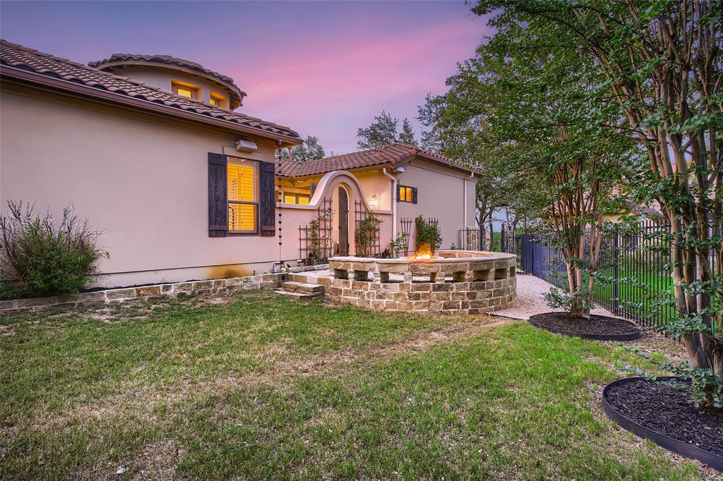 2325 Gilia DR
