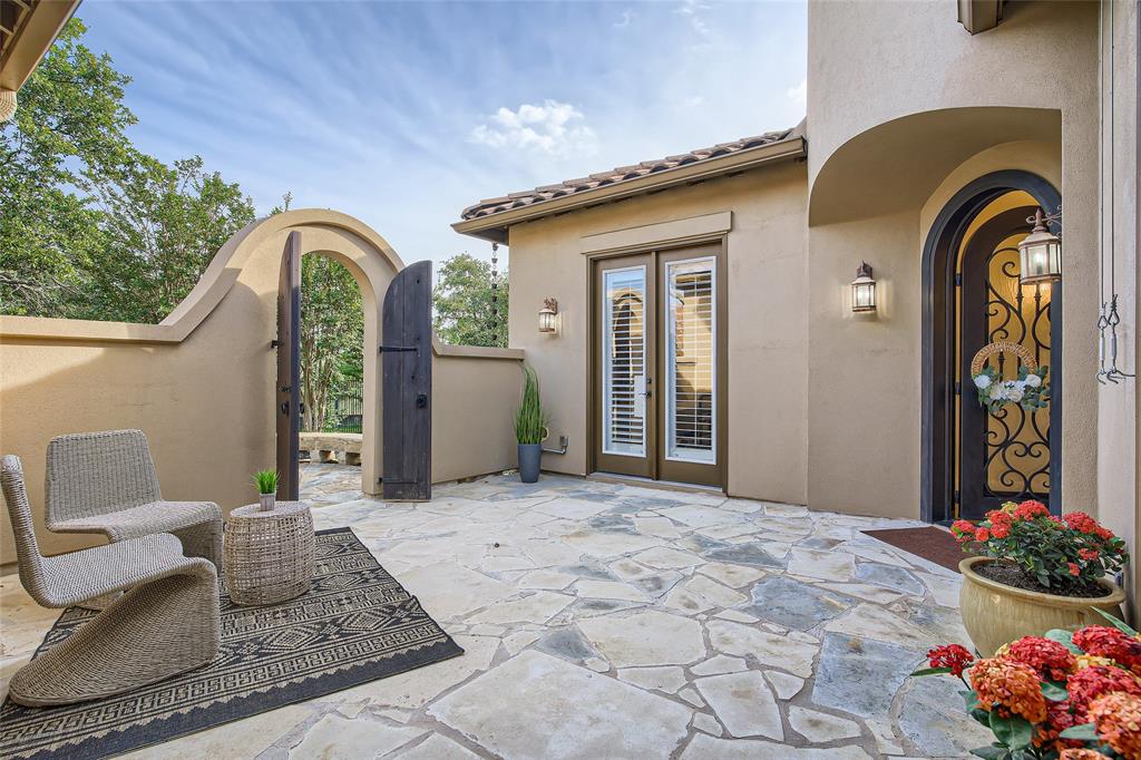2325 Gilia DR