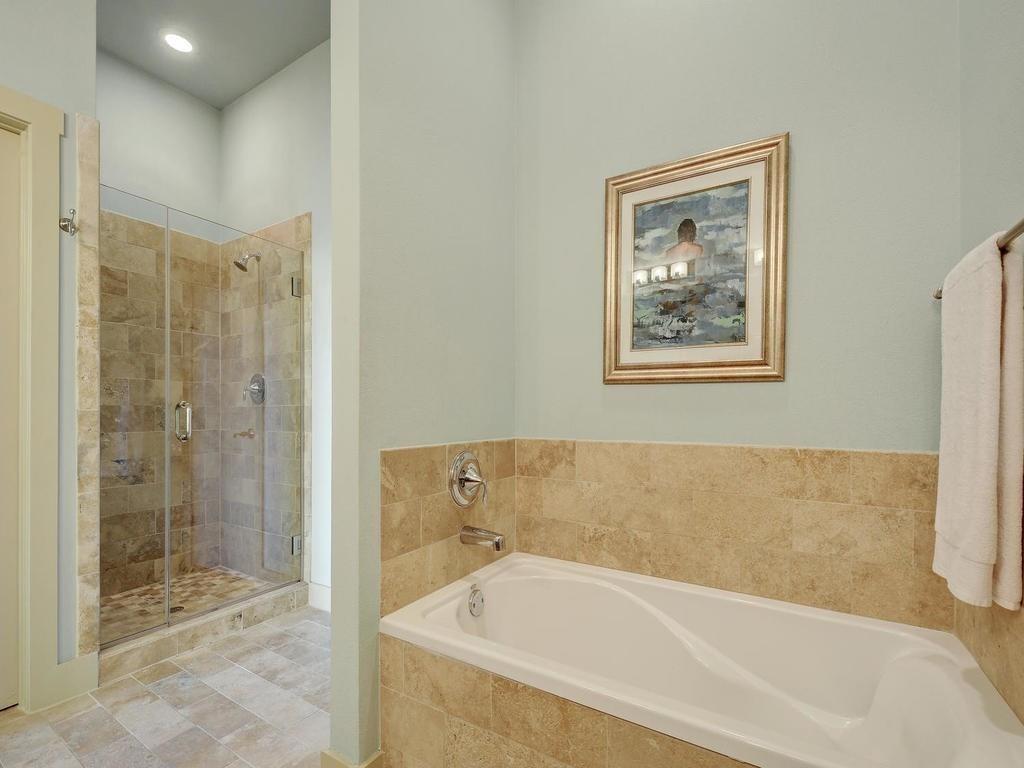 2520 Bluebonnet LN # 2