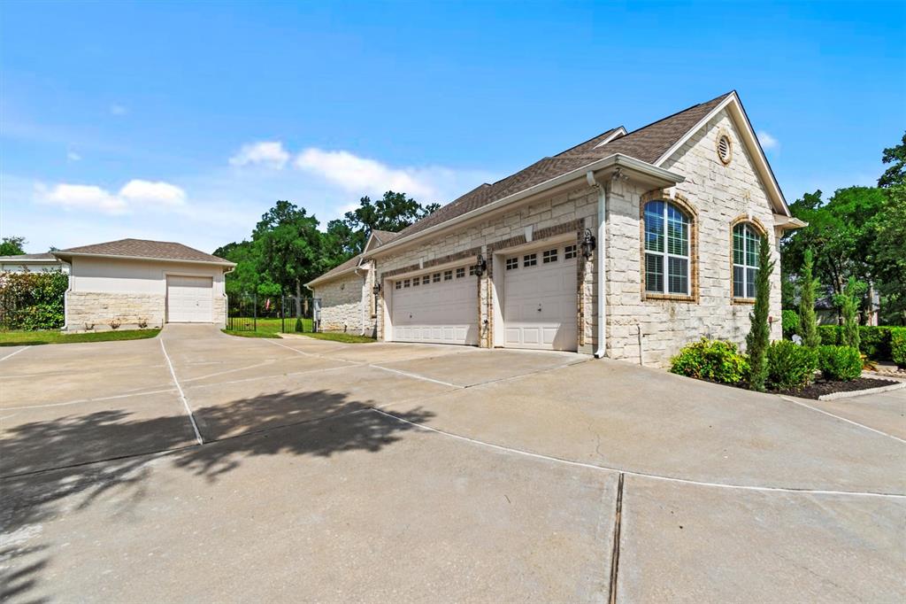 642 E Overlook Mountain RD