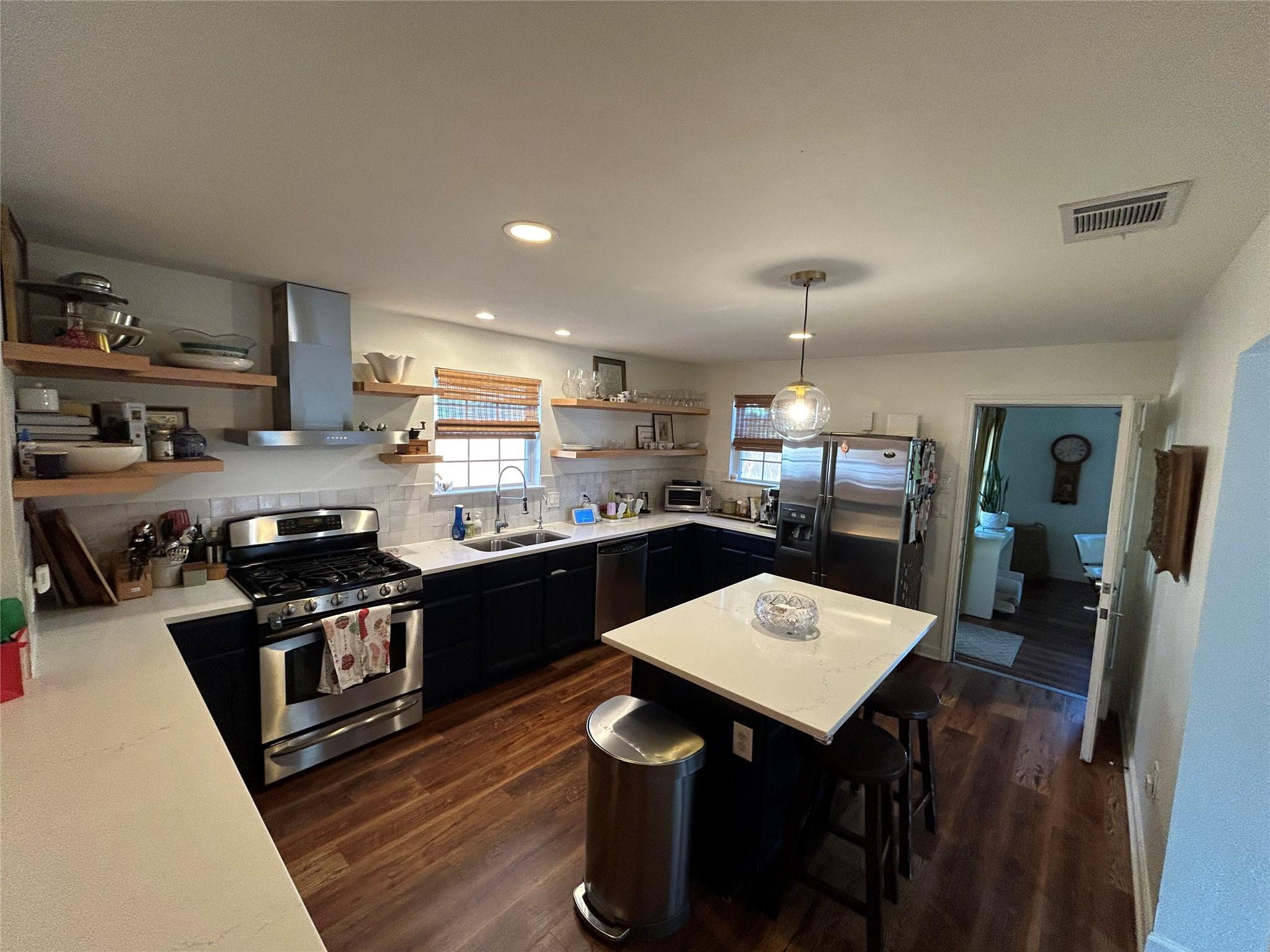 1304 W St Johns Ave
