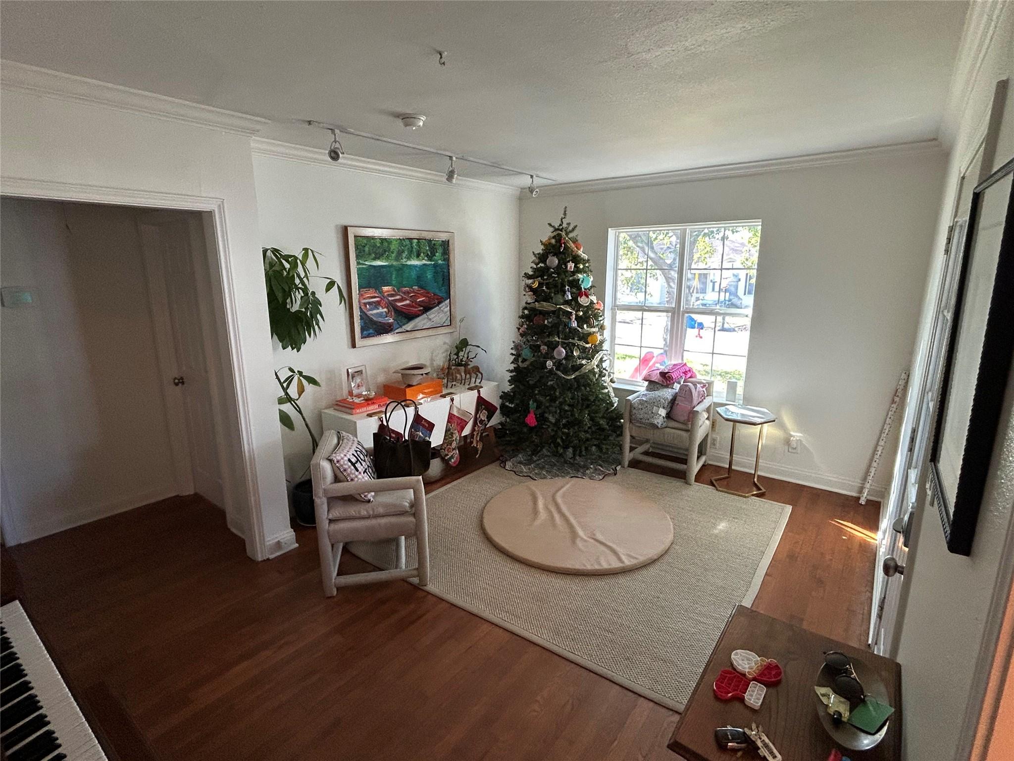 1304 W St Johns Ave